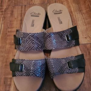 Clark's Delana Fenela Black Snake slides sz 9